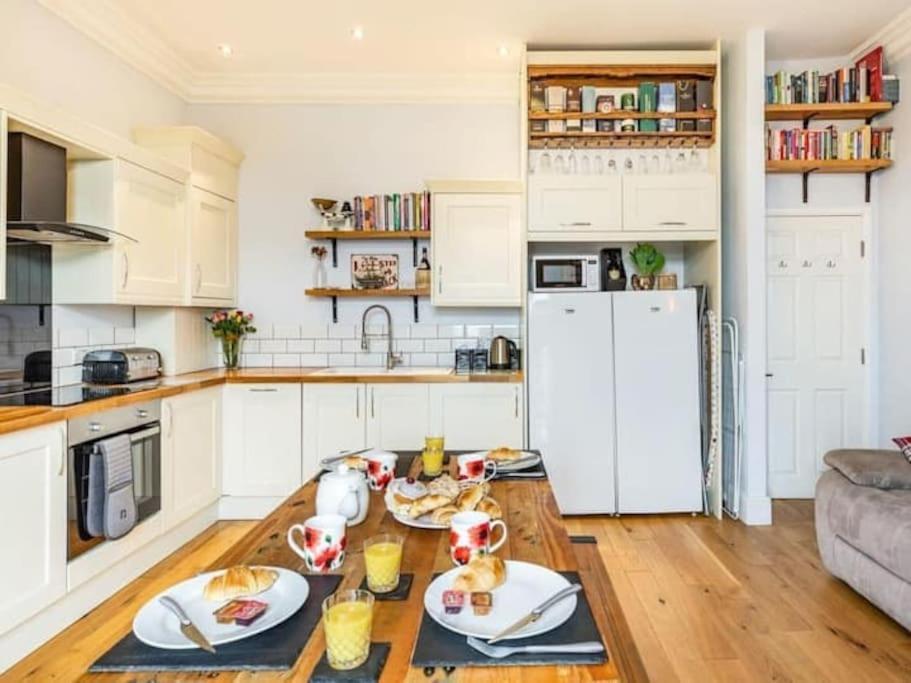 Number 7 Torquay Stunning Sea Views Exterior foto